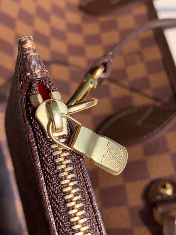 Louis Vuitton LV Neverfull Bag