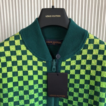 Louis Vuitton Reversible Damier Track Top 1AA4SE