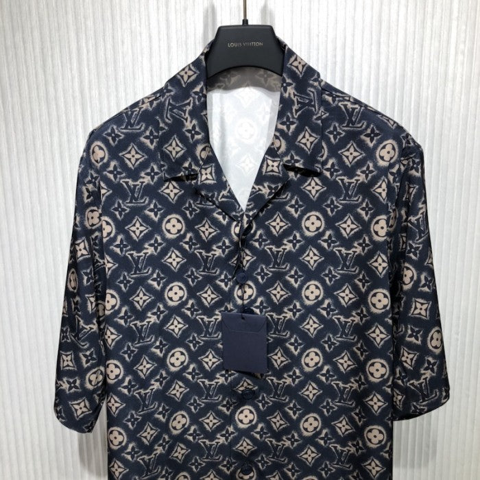 Louis Vuitton Monogram Silk Short-Sleeved Shirt 1ABJLV