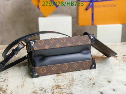 Louis Vuitton LV Unisex Petite Malle V. Bag