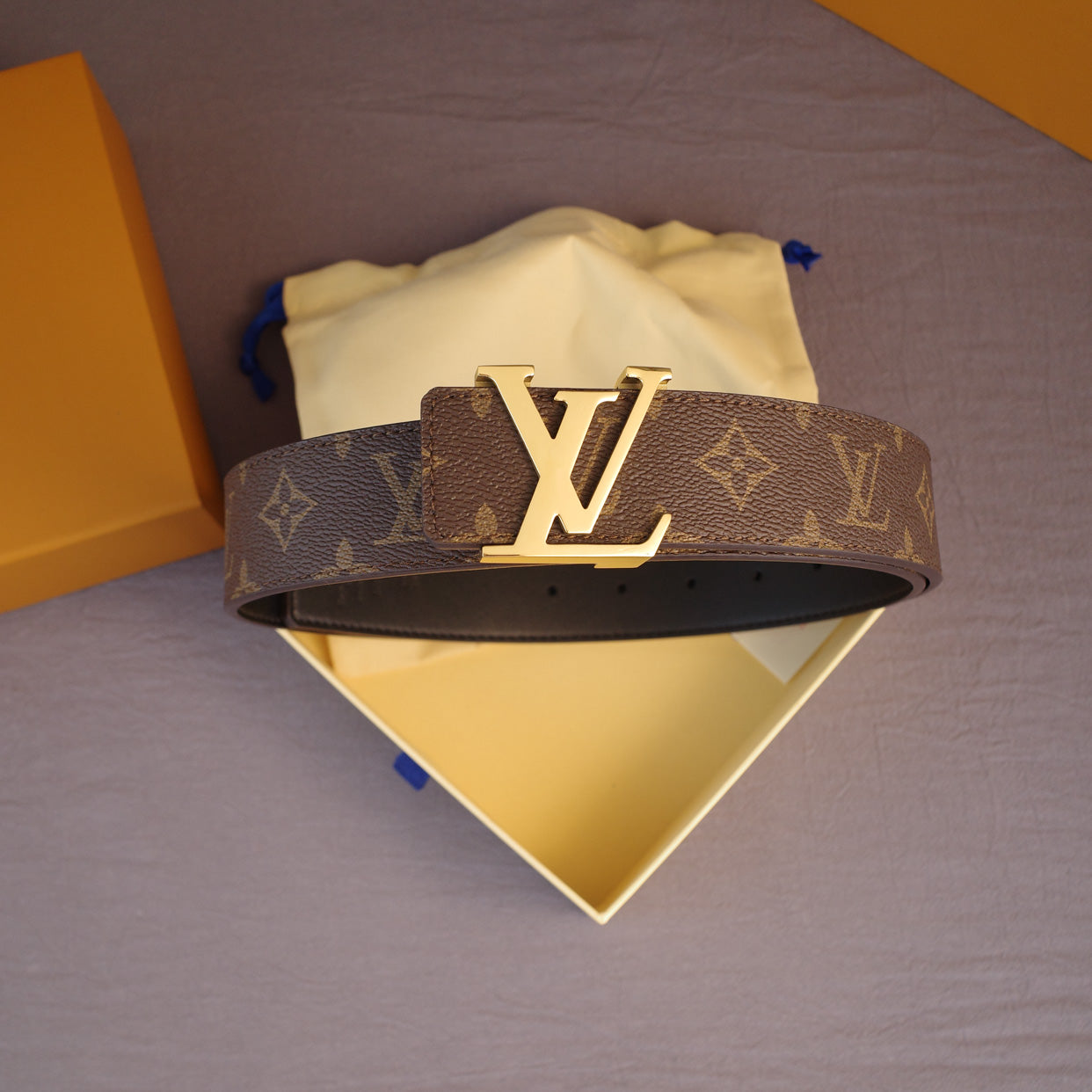 Louis Vuitton belt men women  LV