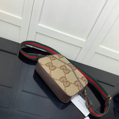 Gucci Messenger bag with jumbo GG ý675891