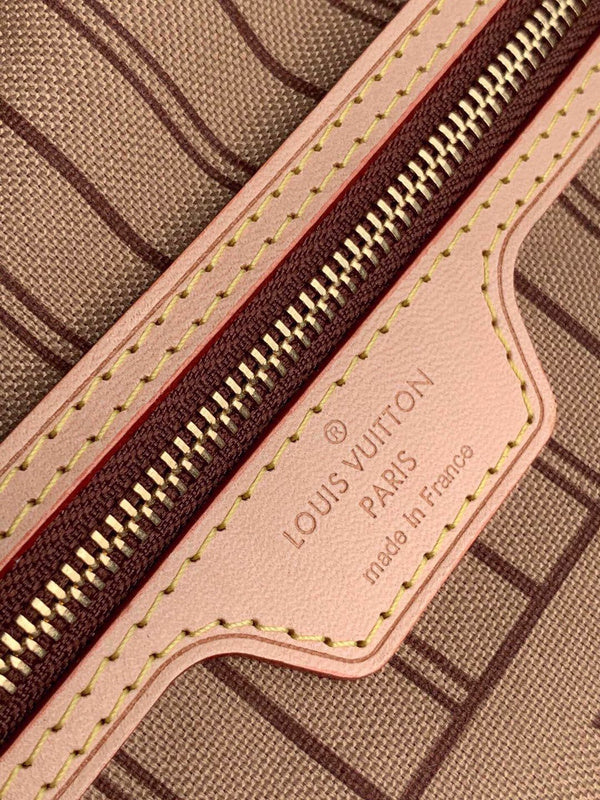 Louis Vuitton LV Neverfull Bag