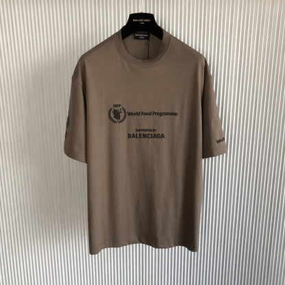 Balenciaga WFP T-shirt Medium Fit in Brown