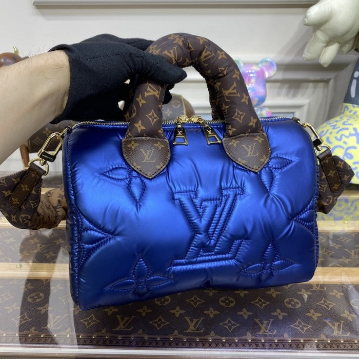 Louis Vuitton Speedy Bandouliere 25 Bag LV M21061