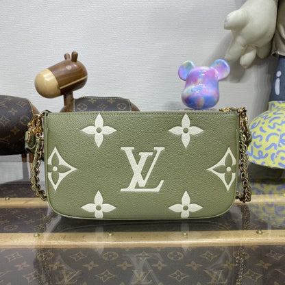 Louis Vuitton Multi Pochette Accessoires M22670