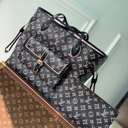 Louis Vuitton Monogram coated canvas Neverfull MM M46137