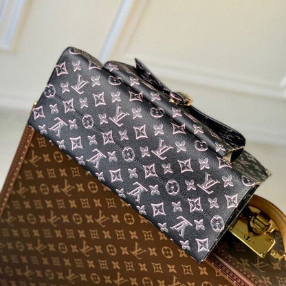 Louis Vuitton Monogram coated canvas OnTheGo MM M46154