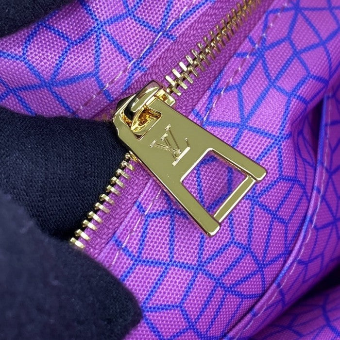 Louis Vuitton LV x YK OnTheGo MM M46466