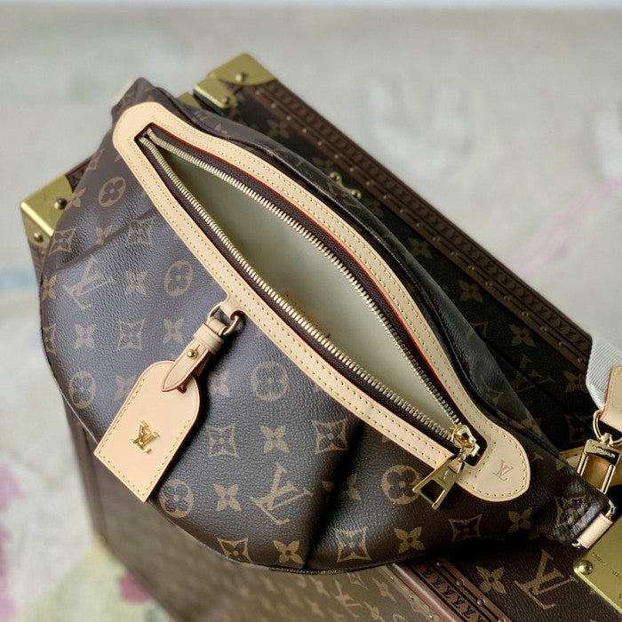 Louis Vuitton Monogram Canvas High Rise M46784