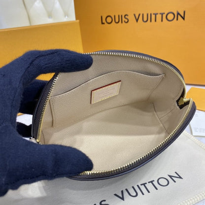 Louis Vuitton Cosmetic Pouch PM LV M47515