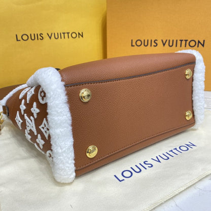 Louis Vuitton On My Side PM Handbag M58918