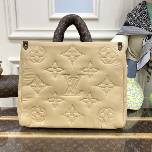 Louis Vuitton OnTheGo GM Beige