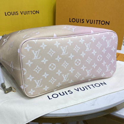 Louis Vuitton Neverfull MM Tote Bag LV M59859