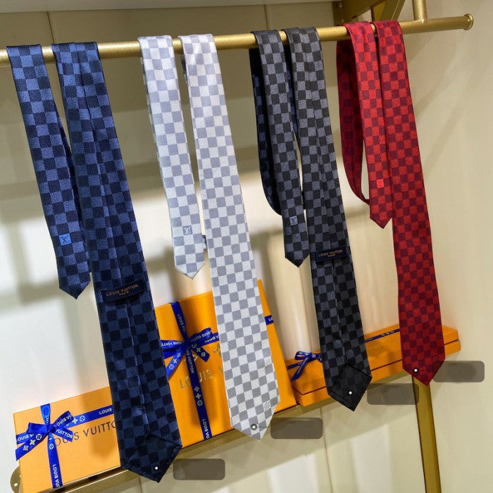 Louis Vuitton Damier Classique Tie M78753