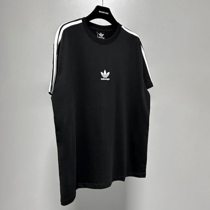 Balenciaga / Adidas T-shirt Oversized in Black