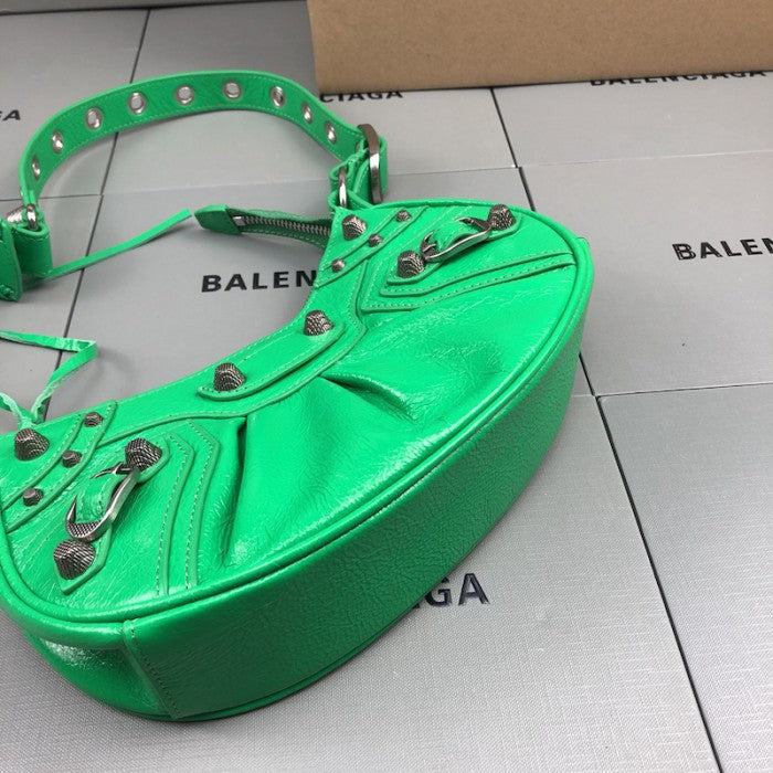 Balenciaga Women's Le Cagole Xs Shoulder Bag in Green