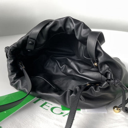 B V The Medium Bulb Bag Black