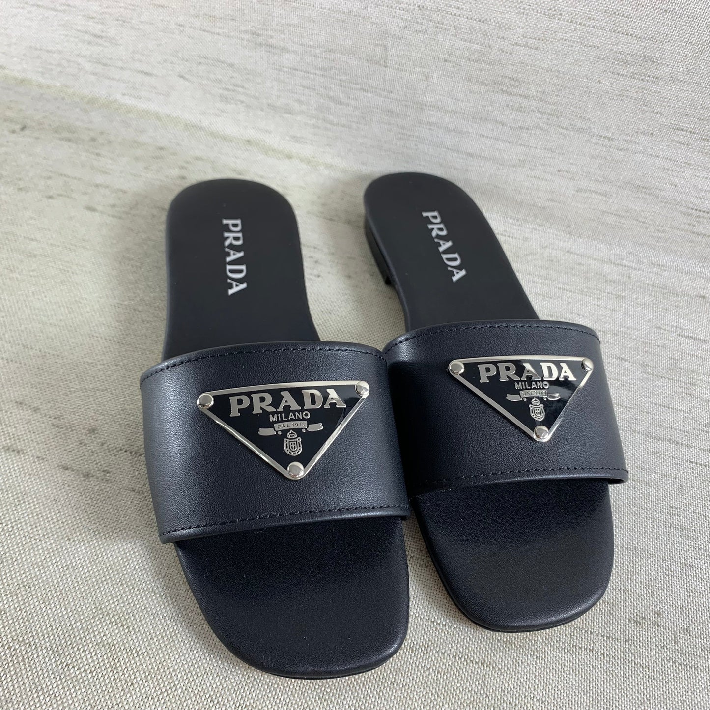 Prada Slippers Luxury Ladies Sandals Inverted Triangle