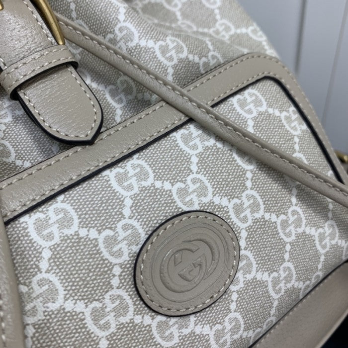 Gucci Backpack with Interlocking G ý674147 Beige