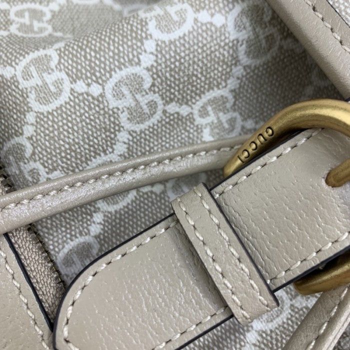 Gucci Backpack with Interlocking G ý674147 Beige