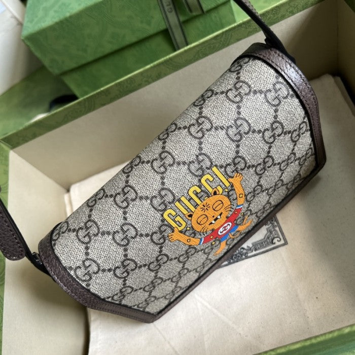 Gucci cat print mini bag ý700733