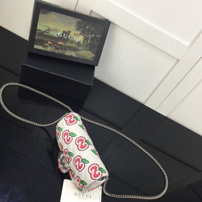 Gucci Chinese Valentine's Day GG Marmont super mini bag