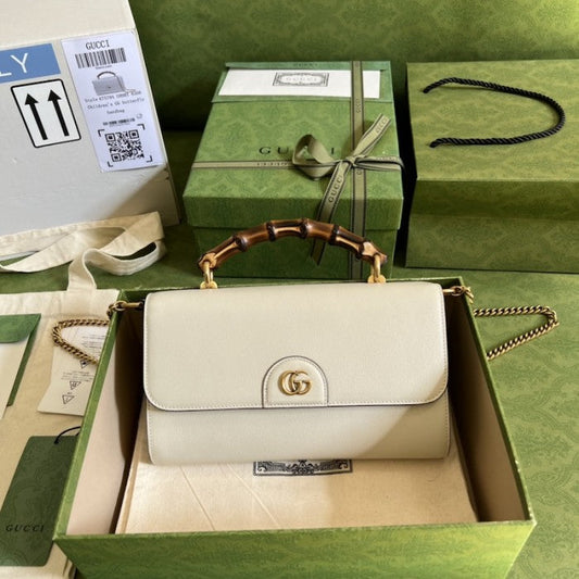 Gucci Diana mini shoulder bag ý675795 White