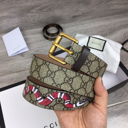 Gucci GG Supreme belt with Kingsnake print