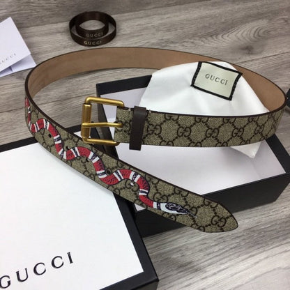 Gucci GG Supreme belt with Kingsnake print