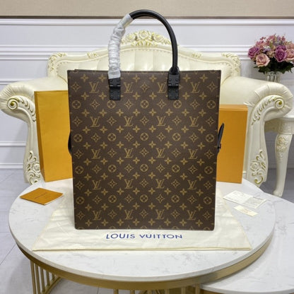 LV Monogram Canvas Sac Plat M45667