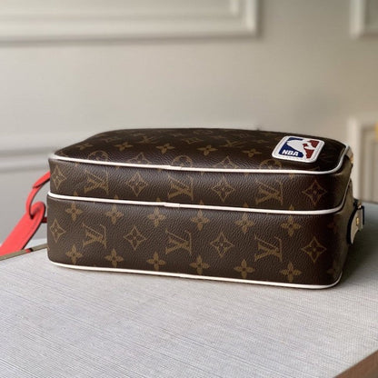 LV x NBA Lvxnba Nil Monogram Messenger M45584