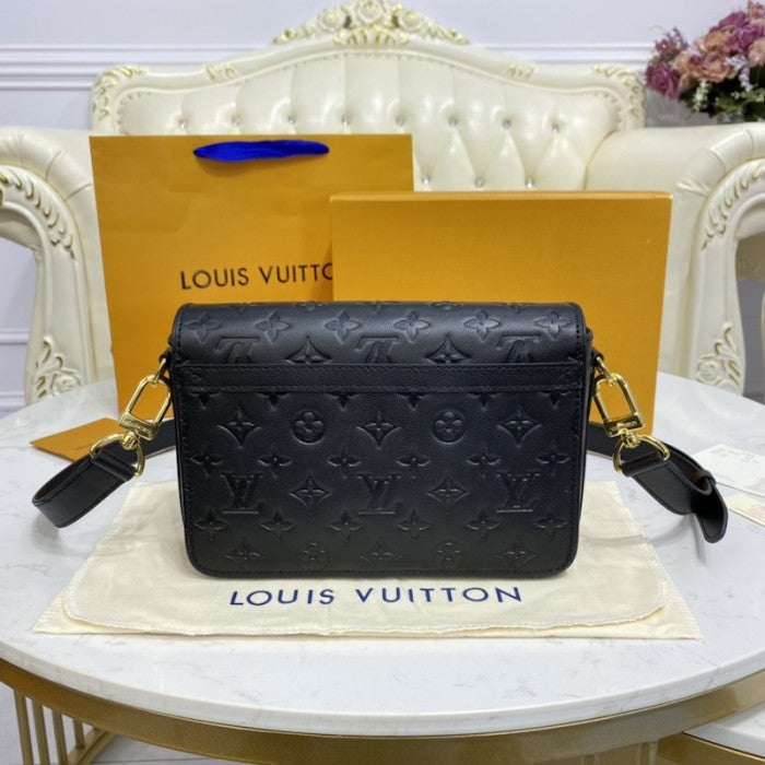 LVxNBA LV Studio Messenger Bag M58498