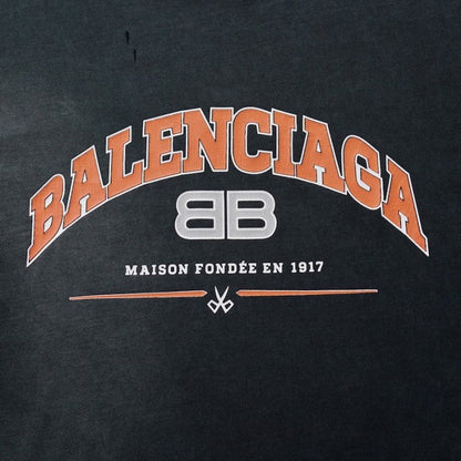 Maison Balenciaga T-shirt Medium Fit in Black